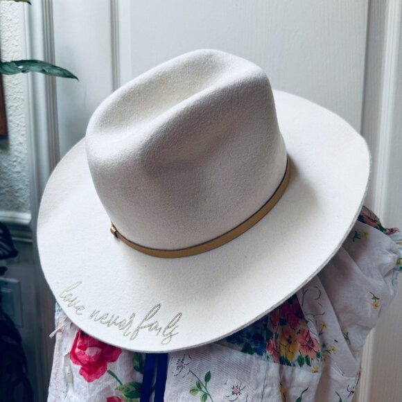 Ivory Wool "Love Never Fails" Rose Embroidered Western Hat - Picture 5 of 9